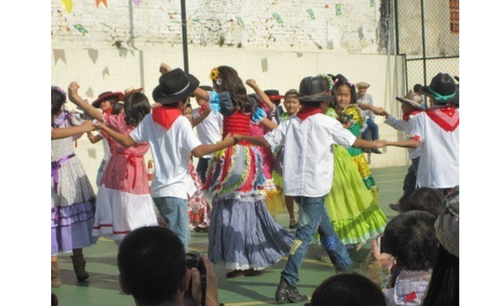 La UA organizará la primera Festa Junina, celebrando la cultura brasileña en el campus