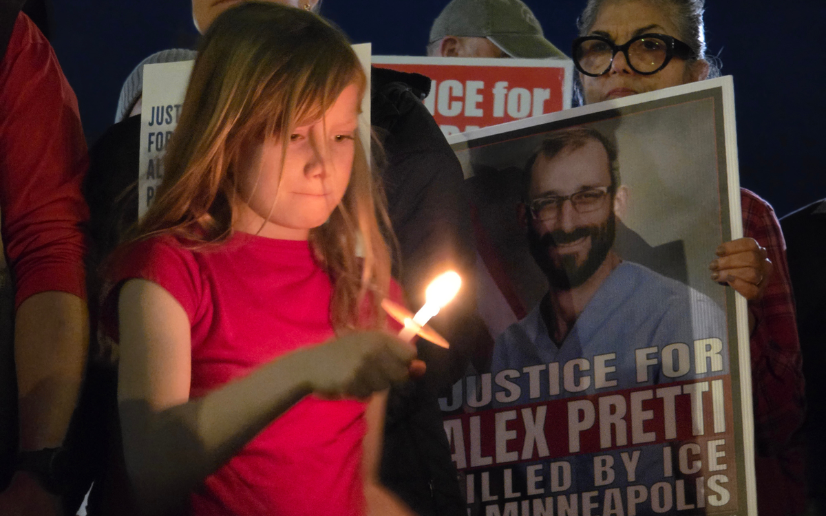 Protests in Tucson follow killing of Minneapolis nurse