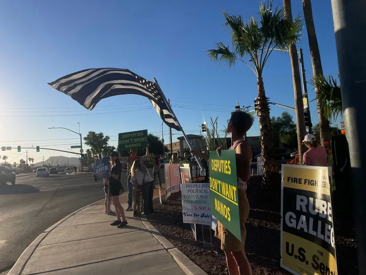 Diputados protestan contra acusaciones en el sheriff