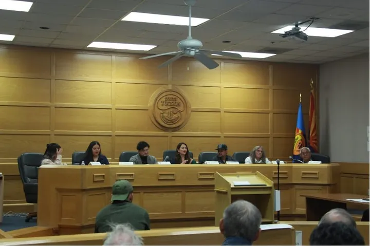 El Concejo Municipal de Sur Tucson toma juramento a nuevos miembros y realiza cambios de liderazgo