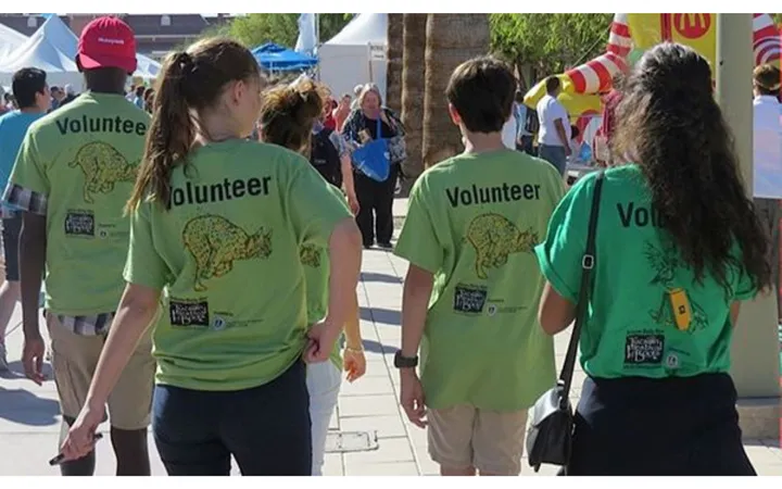 Volunteers power Tucson Festival of Books, logging thousands of hours