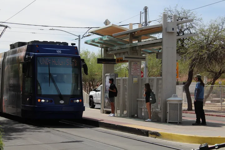 Transit advocates push for free fares, regional rail