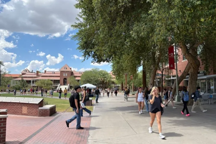 Estudiantes de la UA reaccionan ante muerte de Charlie Kirk