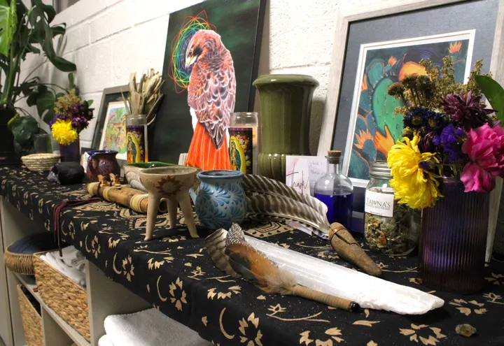 EnerVibes Healing, una sanadora de Tucson fusiona cultura y comunidad