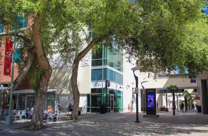 UA students criticize LGBTQ+2S center rename