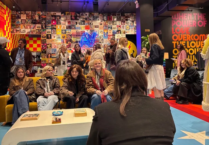 UA students get behind scenes at NY Fashion Week