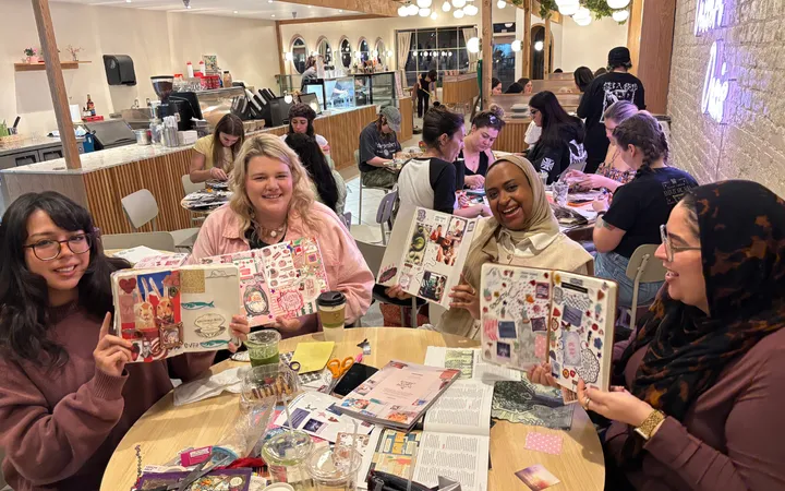 Keep Tucson Crafty crea comunidad con diarios reciclados