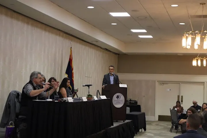 Tucson panel tackles trust and truth in local media